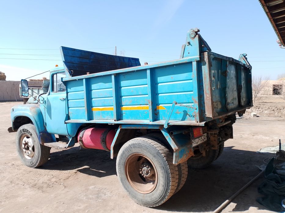 Zil moshina samasuval