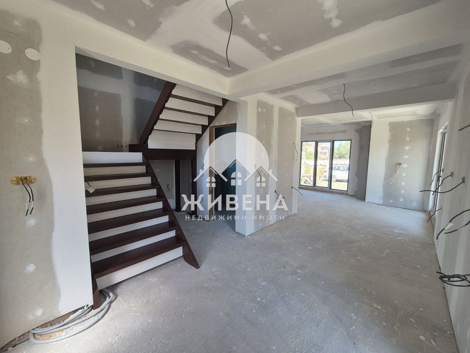 Продава нова къща в с.Яребична площ 113 кв.м