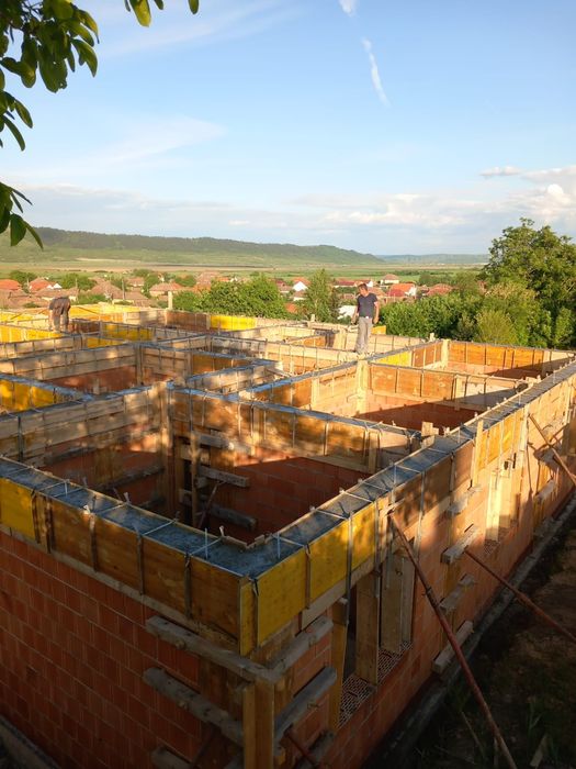 Constructi case la cheie
