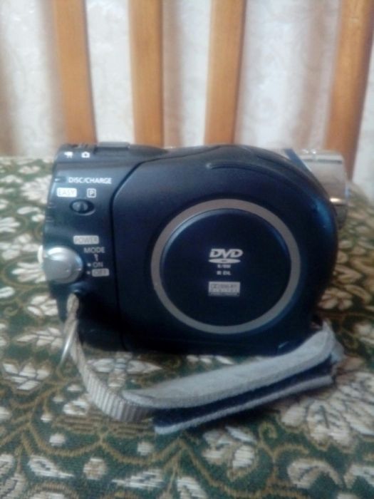 Продам видекамеру Саnon