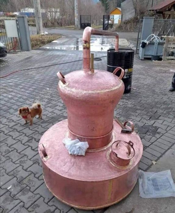 Vând cazan de țuică de 111 litri