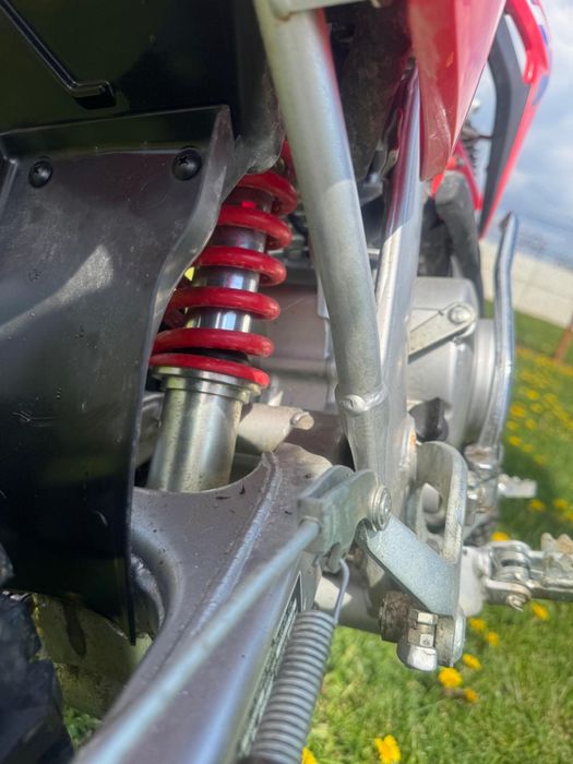 Motocicleta 125 - Honda CRF BF