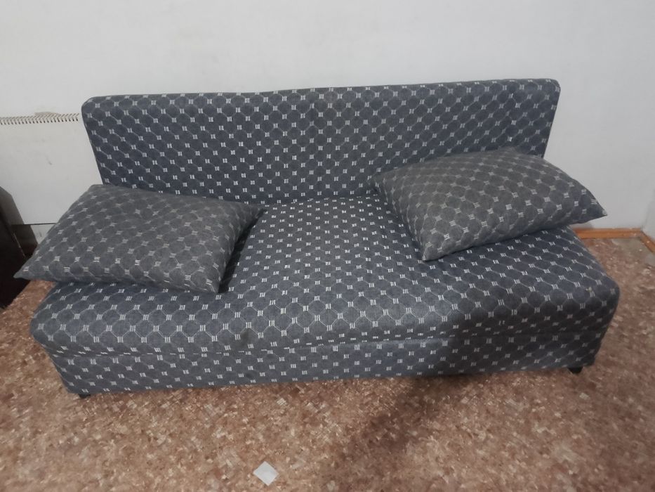 Продам диван не дорого