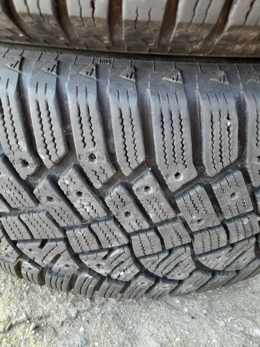 Продава гуми 255 60 18 цола,Континентал