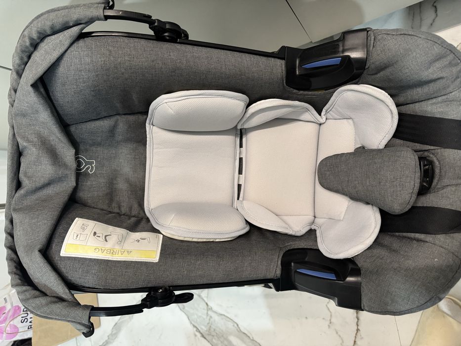 Продам коляску Doona