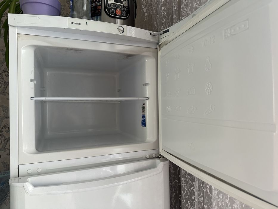 Продаю Холодильник