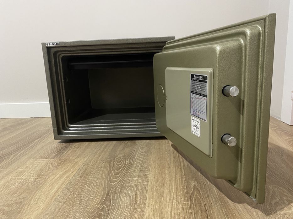 Сейф огнестойкий TOPAZ 44/37/35