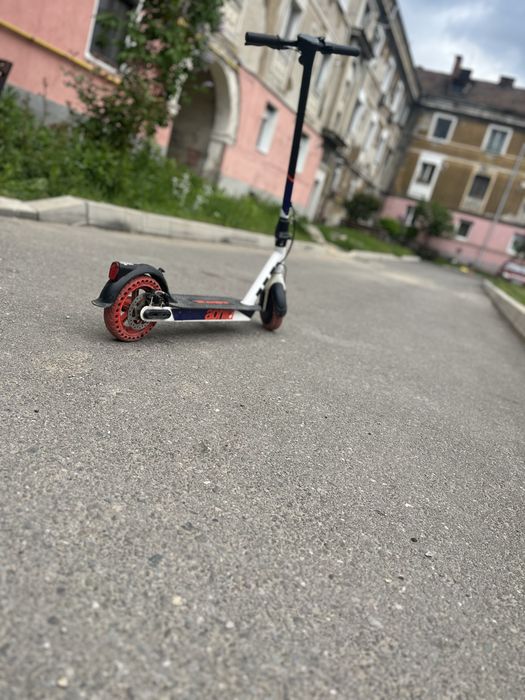 Trotineta Aprilia ESRZ