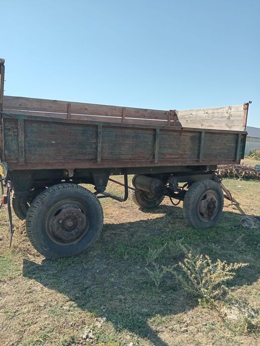 Vând remorcă românească