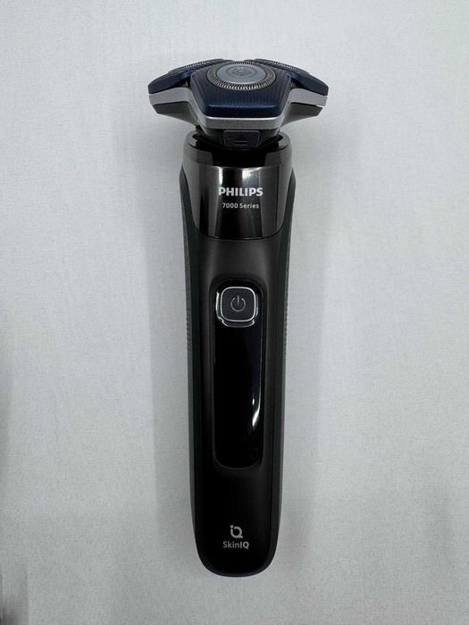 Aparat de ras PHILIPS Shaver Series 7000 SkinIQ, S7886/55