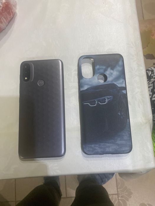 Motorola Moto E20 32ГБ остава около 1 година и повече гаранция