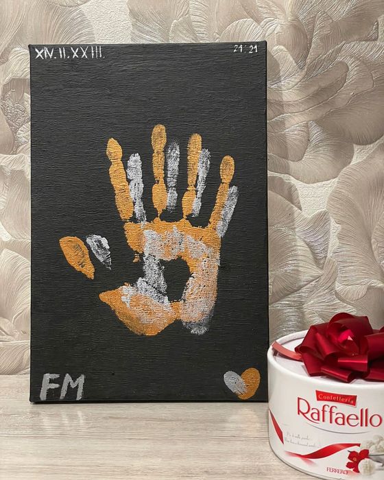 Отпечатки Рук на холсте размер 20 на 30см