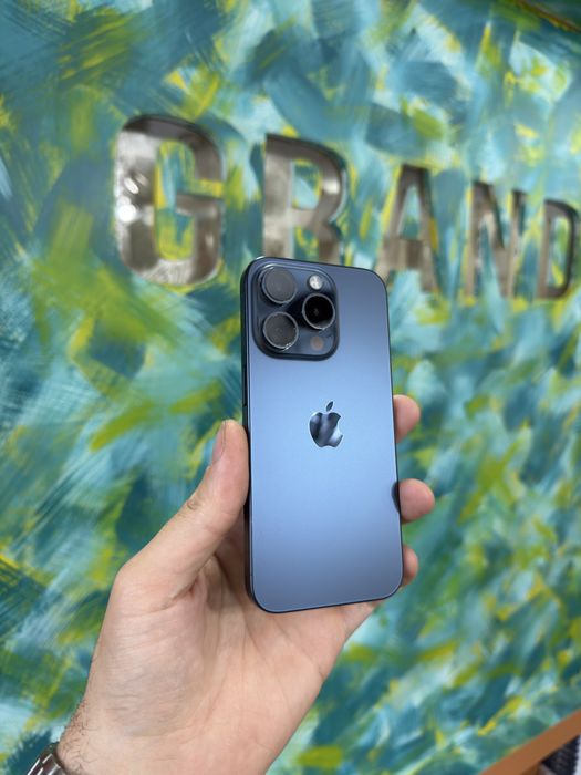 iPhone 15 Pro CA NOU * GRAND * Garantie 1 AN