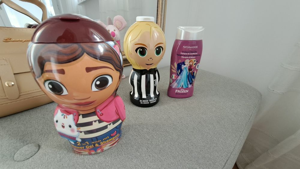 Sampoane  Copii ' ( pret lot