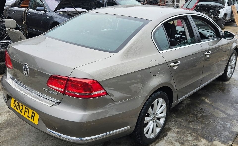 Bara Spate Lc8y b7 Capac Portbagaj b7 lc8y Tripla Passat B7