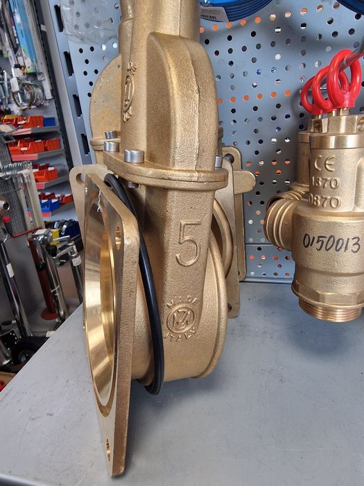 Vana robinet vidanja 2.3.4.5.6 toli import Italia