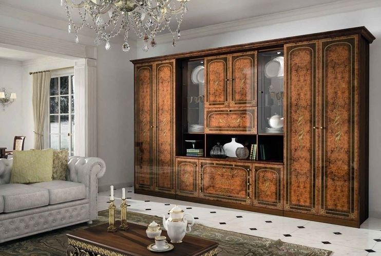 Стенка авангард в хорошем состоянии