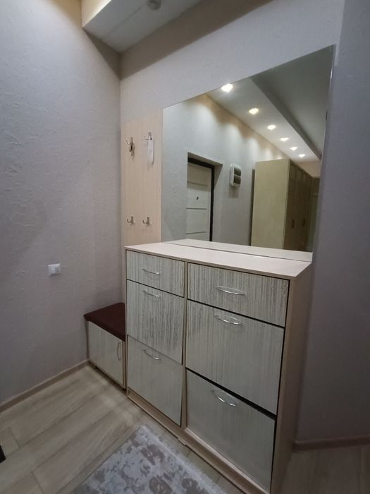 Продаю комод обувницу