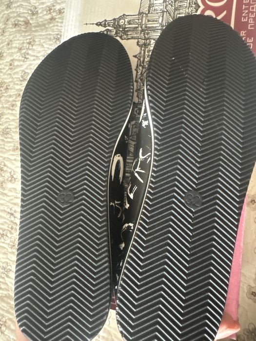 Продам туфли для девочки