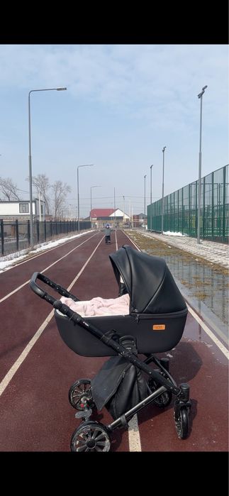 Продам коляску Anex