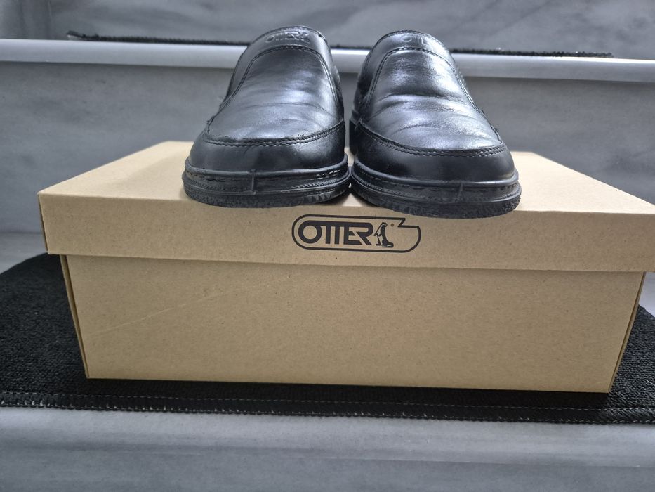 Pantofi Otter. Nr 39.