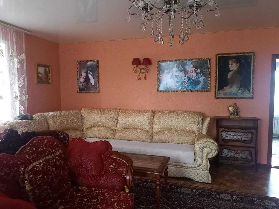 Продам 2х этажный коттедж(дом)