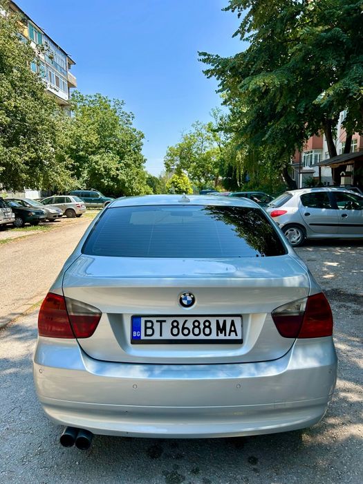 BMW 3 Series E90 325i