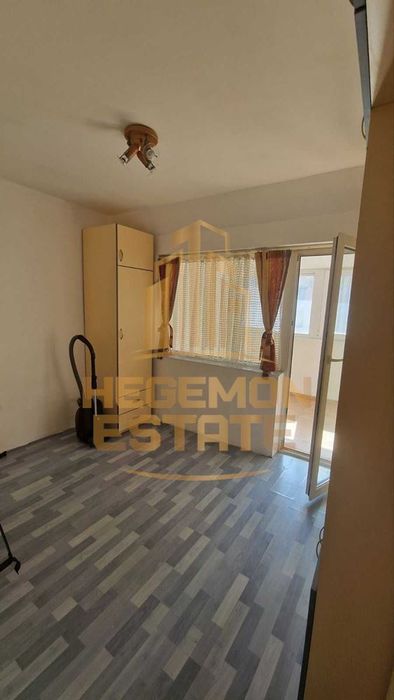 Продава се Тристаен апартамент в Варна, Лятно кино Тракия - 97 кв.м за 1939 €/кв.м - Снимка #3