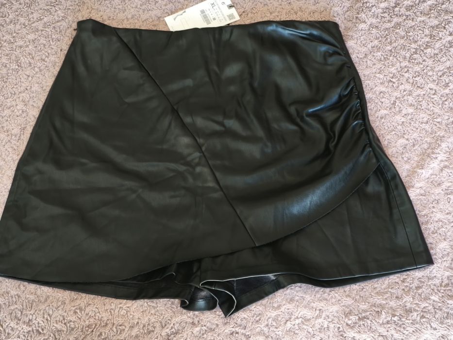 Fustă pantalon Zara mărimea XL