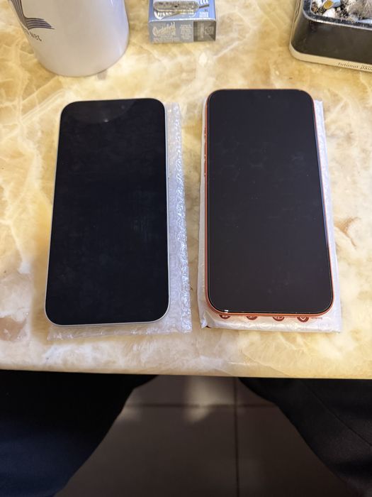 Iphone 17 pro max pentru piese