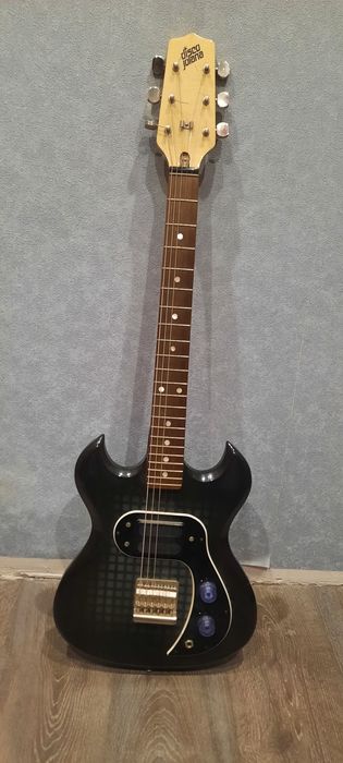 Продам Электро-гитару