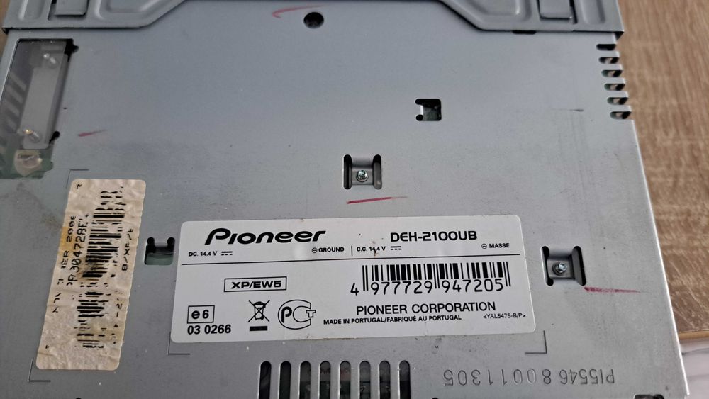 Casetofon auto Pioneer cu USB