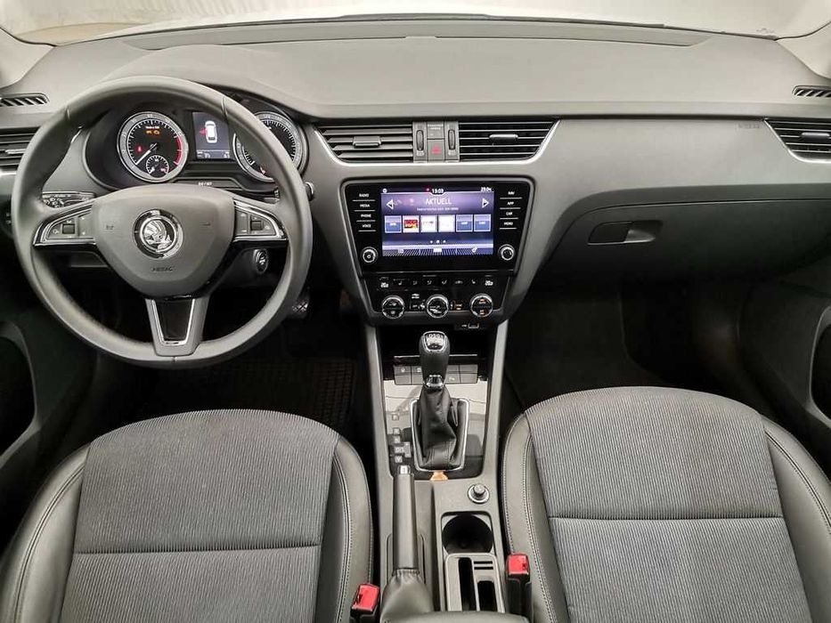 Masini de inchiriat - skoda octavia cutie automata - inchirieri auto