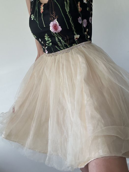 Rochiță eveniment S vâscoză cu tulle