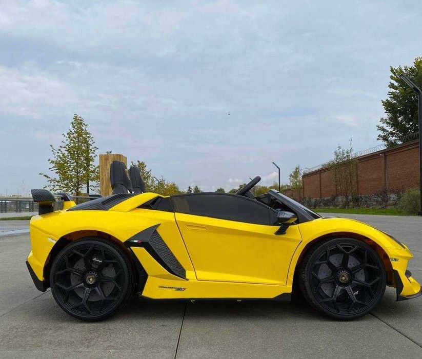 Детская машина Lamborghini Aventador дрифт для маленький автолюбители