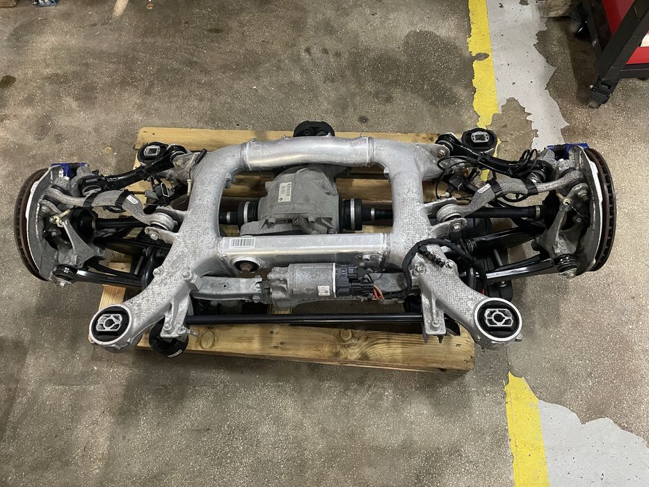 Punte spate completa BWM G31, directie integrala, grup 2.81