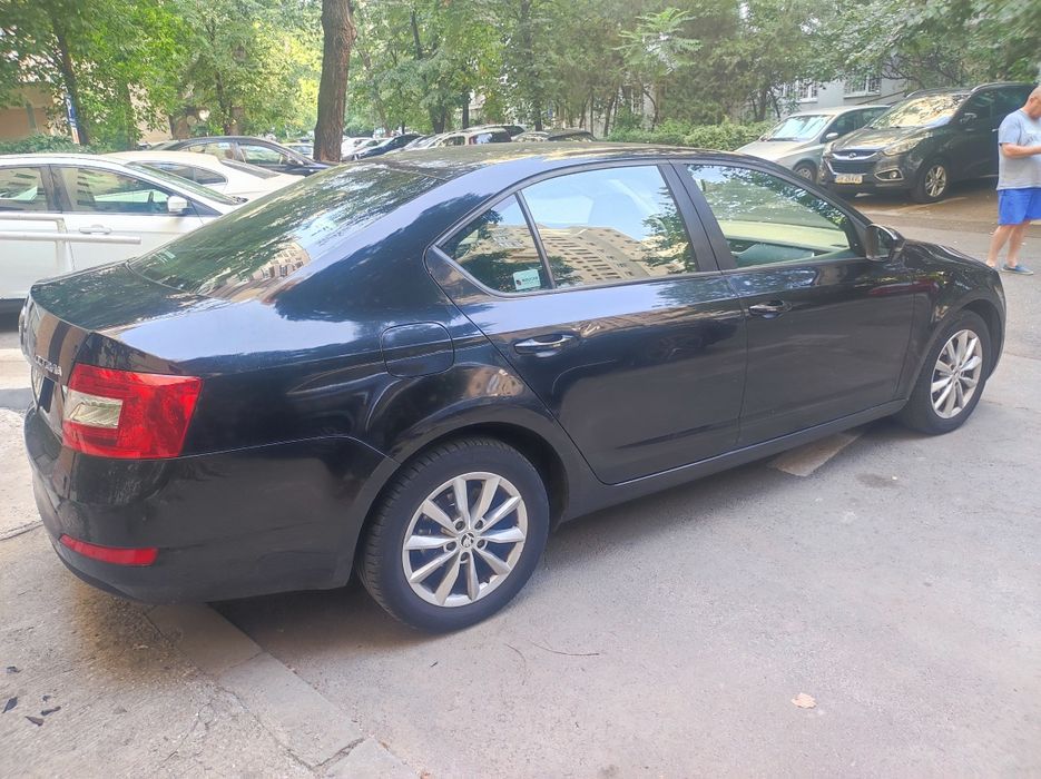 Vând Skoda Octavia1,6