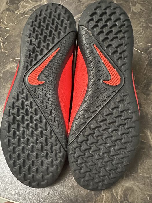 Ghete de fotbal nike