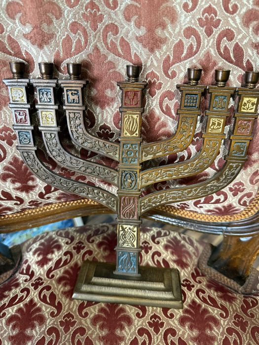 стар еврейски бронзов свещник менора