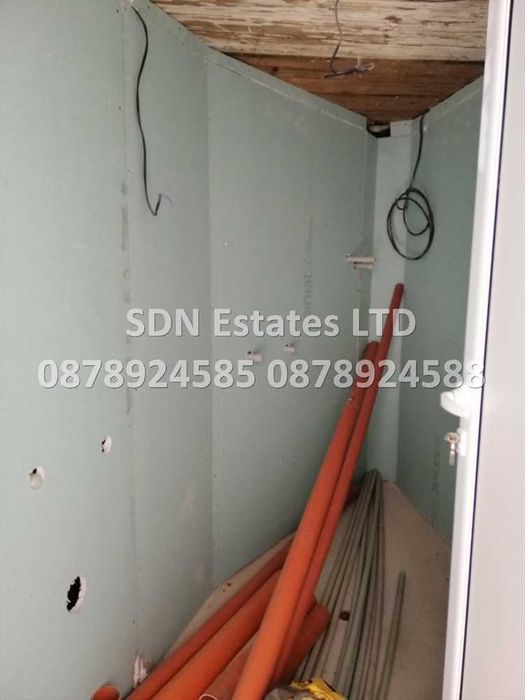 Продава се Къща в Казанлък - 250 кв.м за 714 €/кв.м - Снимка #9