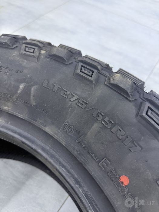 Офф-роуд шина в размере 275/65R17 Ridge Blade Tesche Tires