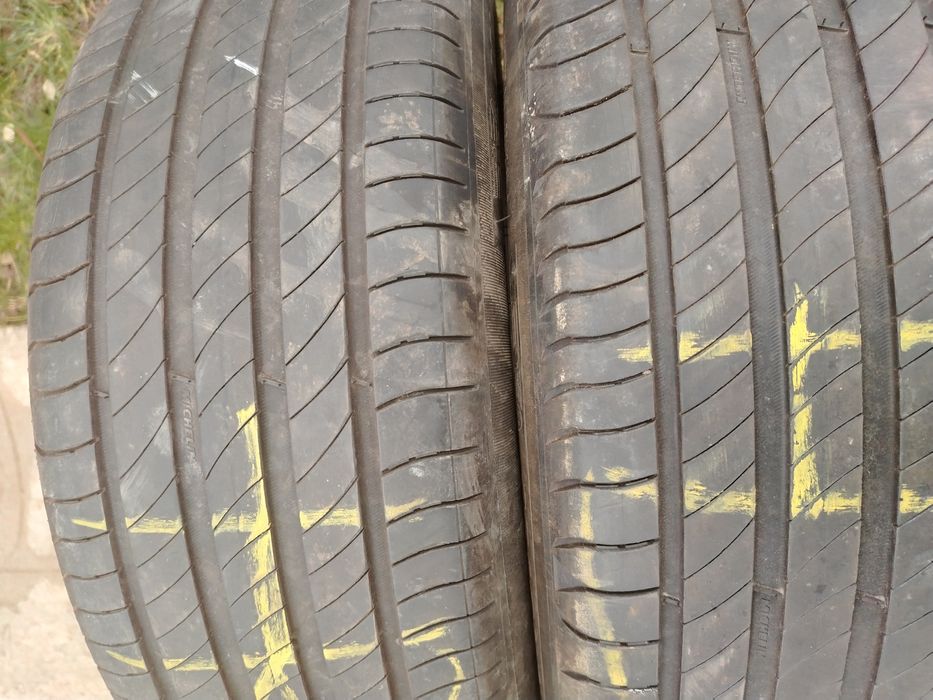Гуми два броя 225/55/18