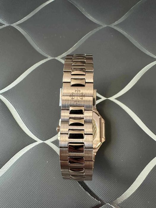 Patek Philippe Cubitus 7128 – 40мм