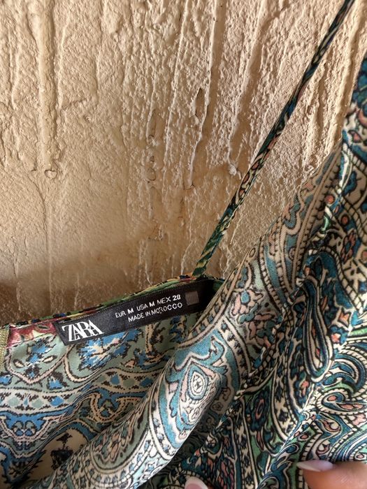 Sézane и Zara гащеризони