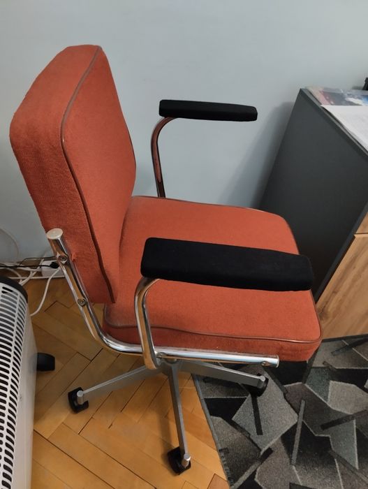 Офис стол-ретро стил