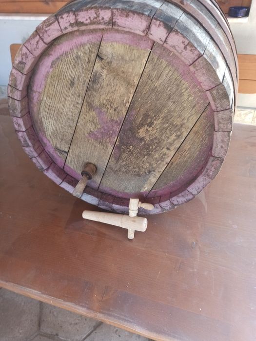 Буре дъбово 50/60 литра.