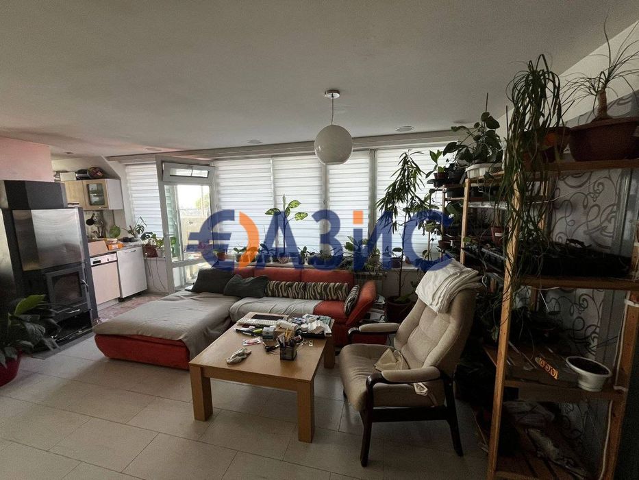 Продава се Тристаен апартамент в Несебър - 160 кв.м за 398 €/кв.м - Снимка #1