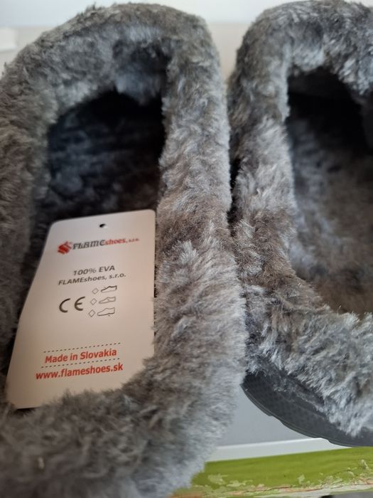 Vind papuci captusiti