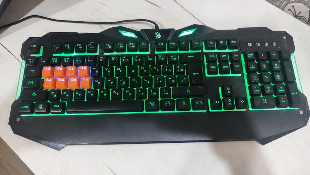 Клавиатура Bloody