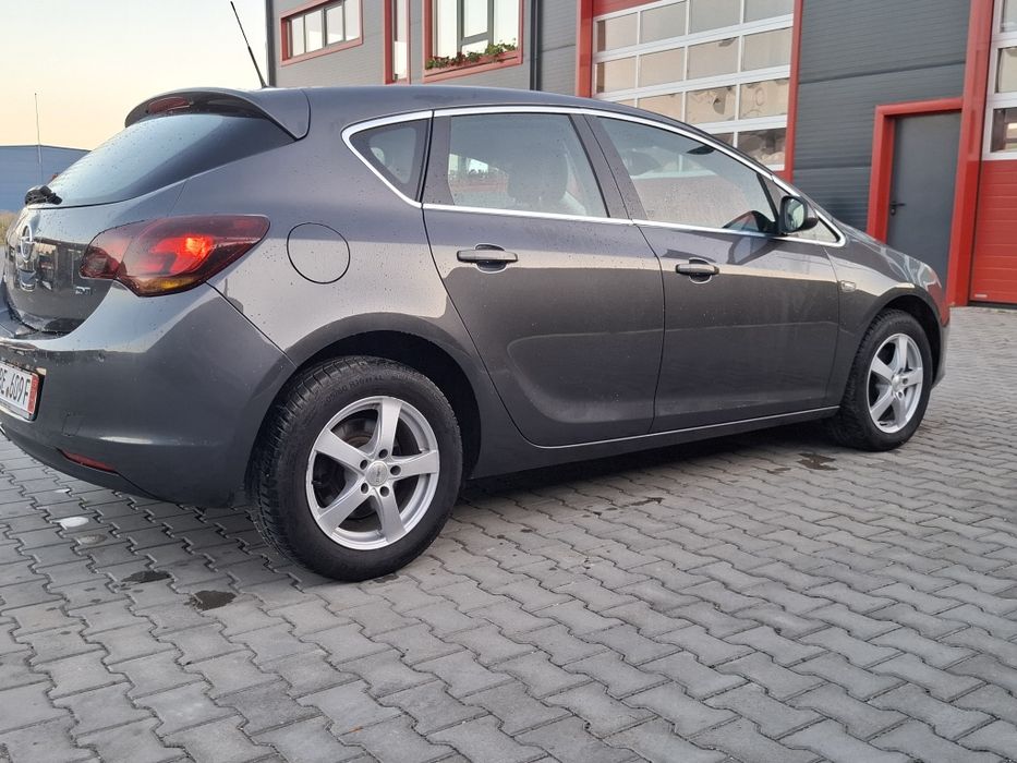 OPEL Astra 2012 — imagine 3